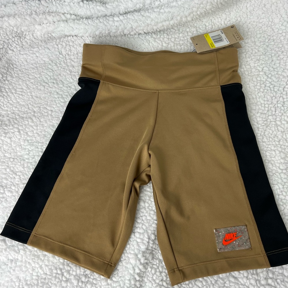 Nike Women's 8" Dark Driftwood/Black High Waist Bike Shorts (DX2325-258)
